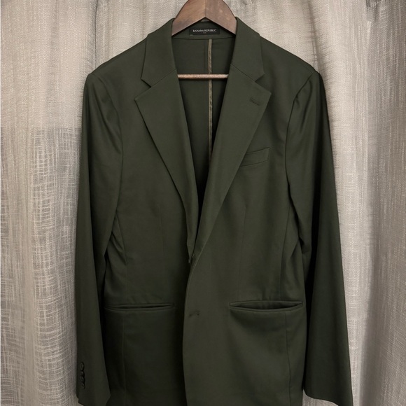 Banana Republic Other - Banana Republic Men’s Blazer Olive Green Size 40L